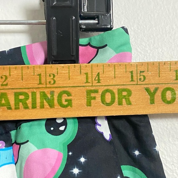 ROMWE Kawaii Cartoon Graphic Pleated Skirt With Chain Women's Size L - Picture 5 of 8